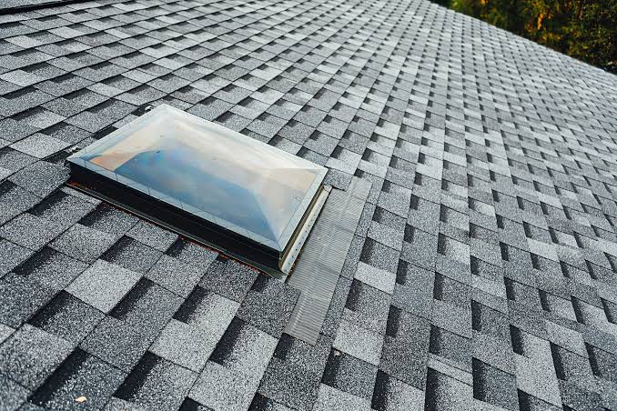United Roofing & Siding asphalt shingle roofing service for residential homes in Sioux Falls, SD