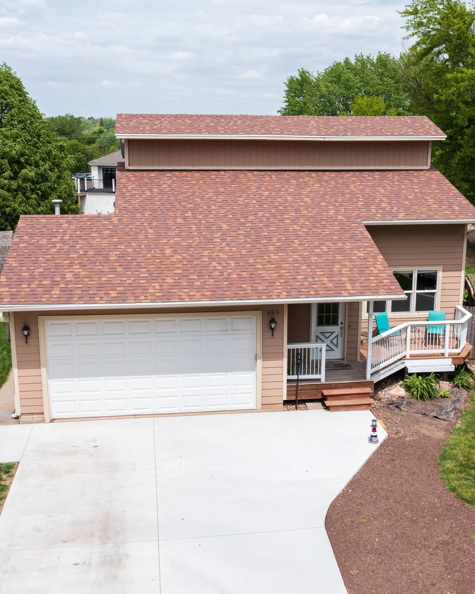 United Roofing & Siding residential shingle roofing service for a home in Sioux Falls, SD